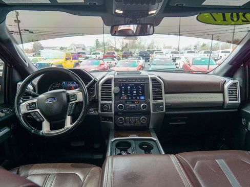 Used 2017 Ford F350 Platinum w/ Platinum Ultimate Package image 14