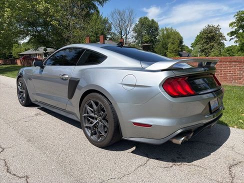 Used 2021 Ford Mustang GT Premium w/ GT Performance Package RWD image 4