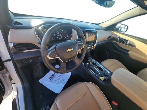 Used 2023 Chevrolet Traverse Premier image 26