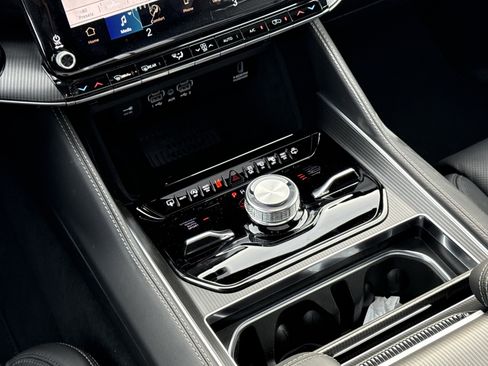 New 2026 Jeep Grand Wagoneer L Summit AWD/4WD image 15