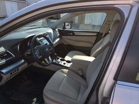 Used 2015 Subaru Outback 2.5i Premium AWD/4WD image 11