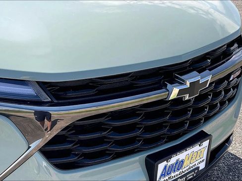 Used 2024 Chevrolet Trax RS w/ Driver Confidence Package FWD image 37