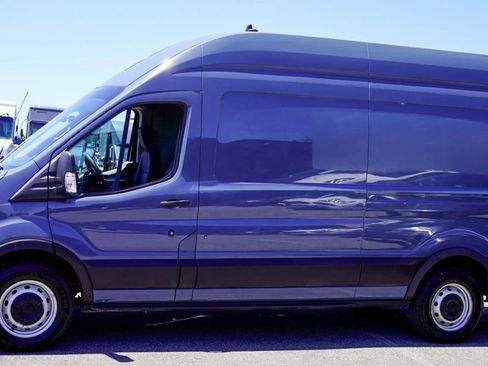 Used 2020 Ford Transit 250 148 High Roof Extended RWD image 3