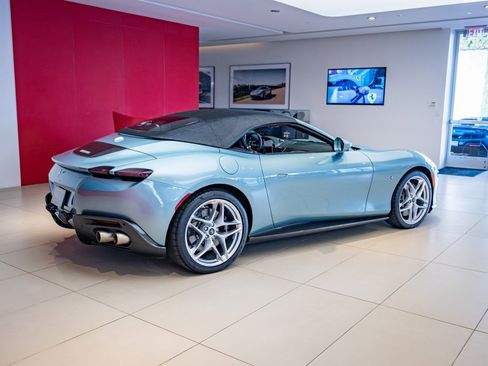 Used 2024 Ferrari Roma Spider image 35