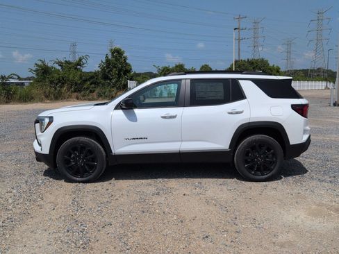 New 2027 GMC Terrain Elevation w/ Elevation Premium Package FWD image 2