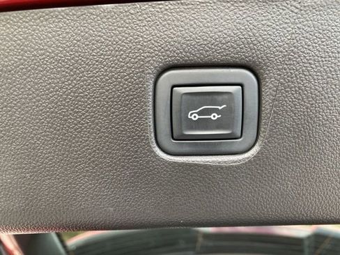 Used 2024 Chevrolet Blazer LT w/ Convenience Package FWD image 25