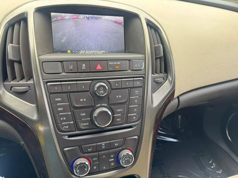 Used 2014 Buick Verano FWD image 17