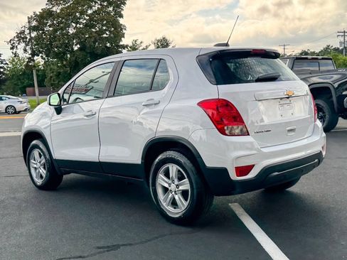 Used 2019 Chevrolet Trax LS AWD/4WD image 6