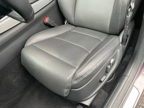 Used 2023 Genesis GV70 2.5T w/ Select Package image 24