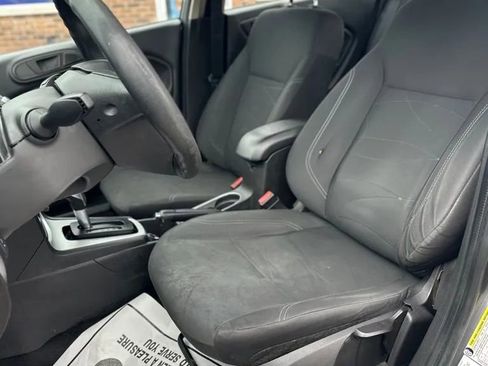 Used 2018 Ford Fiesta SE FWD image 12