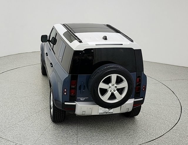 Used 2023 Land Rover Defender 110 S AWD/4WD image 18