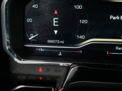 Used 2022 GMC Sierra 1500 Elevation image 32