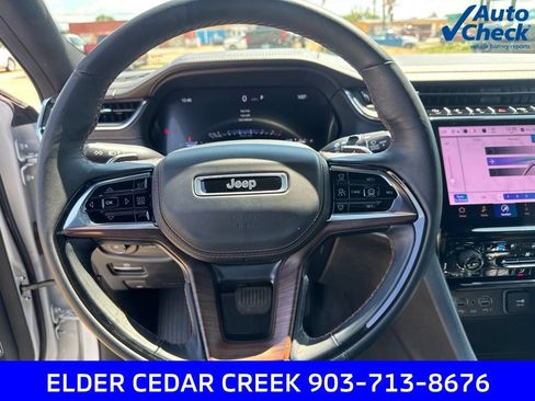 Used 2025 Jeep Grand Cherokee Summit w/ Obsidian Package AWD/4WD image 15