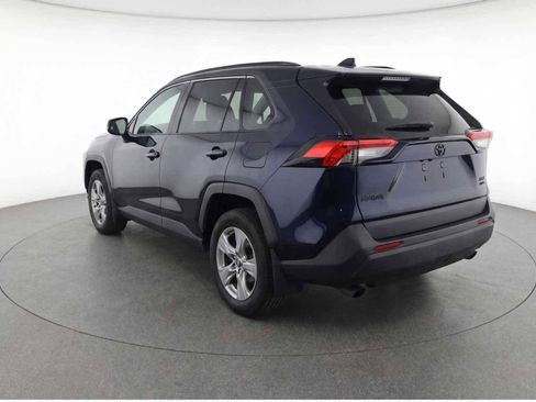 Used 2023 Toyota RAV4 XLE w/ Convenience Package image 5