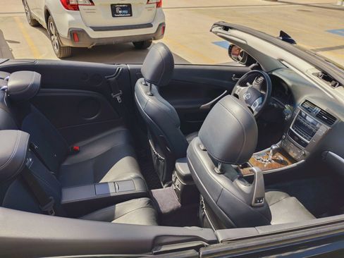 Used 2013 Lexus IS 250C w/ Luxury Pkg RWD image 31