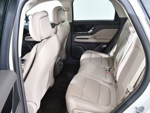 Used 2022 Lincoln Corsair Grand Touring w/ Elements Technology Bundle image 16