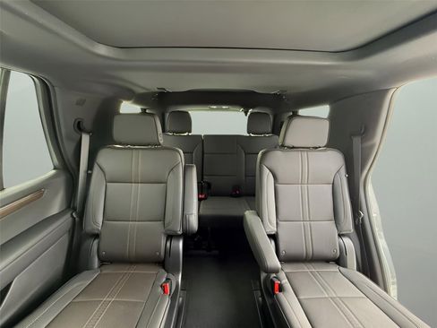 New 2025 Chevrolet Tahoe High Country image 21