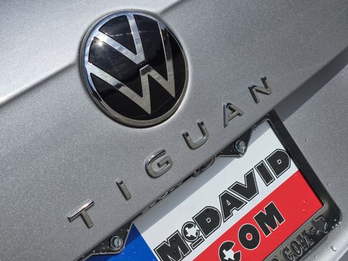 Used 2023 Volkswagen Tiguan S FWD image 32