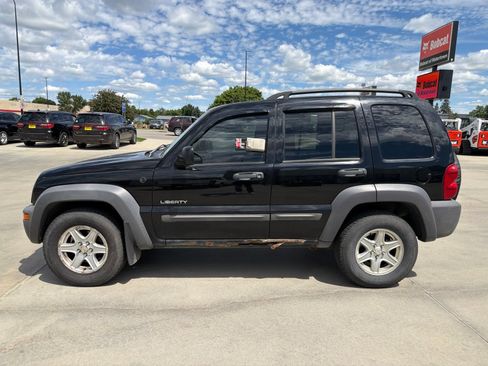 Used 2004 Jeep Liberty Sport w/ PWR Convenience Group AWD/4WD image 5