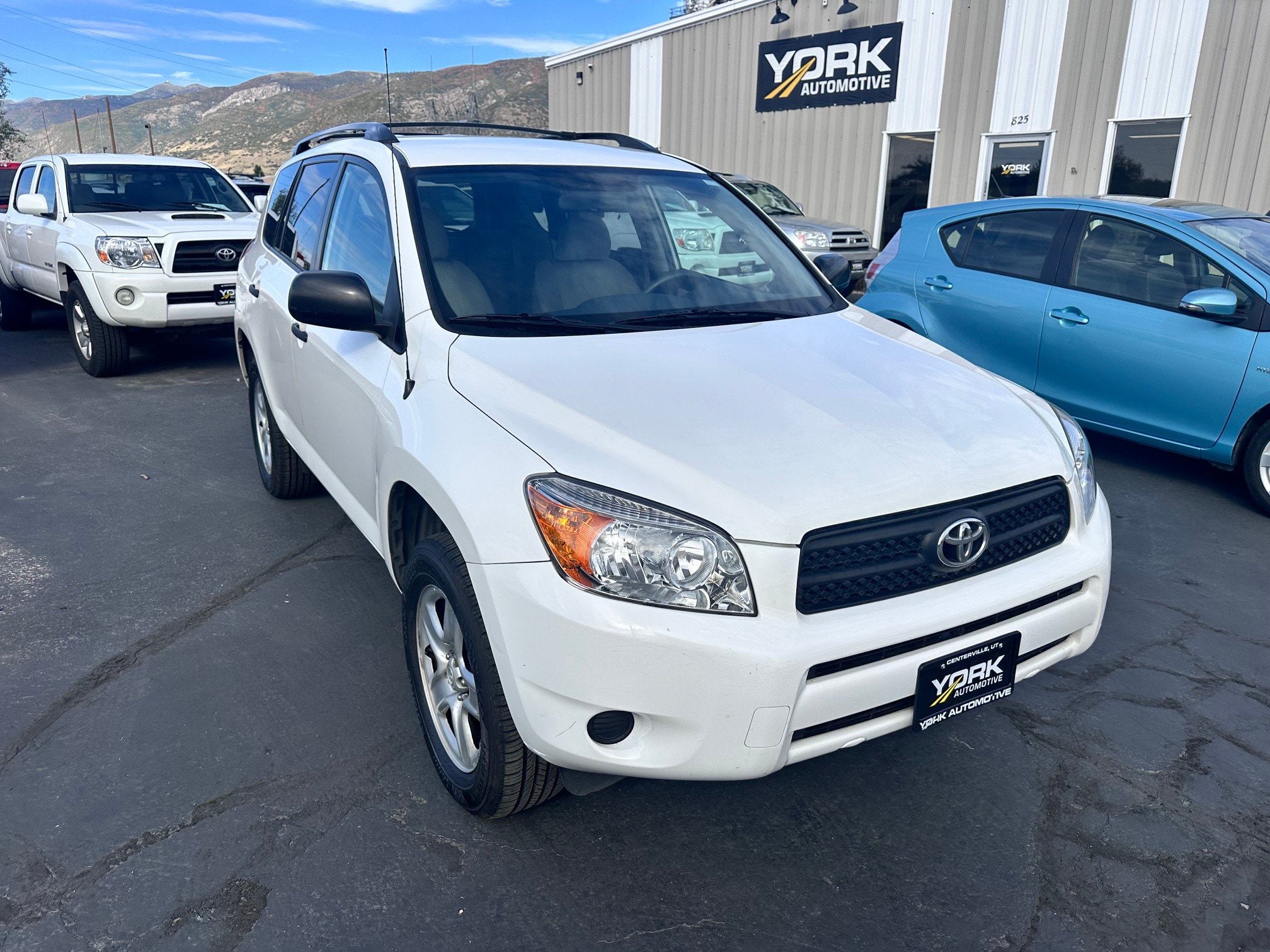 Used 2007 Toyota RAV4 2WD image 1