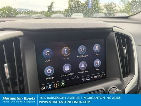 Used 2024 GMC Terrain SLT AWD/4WD image 19