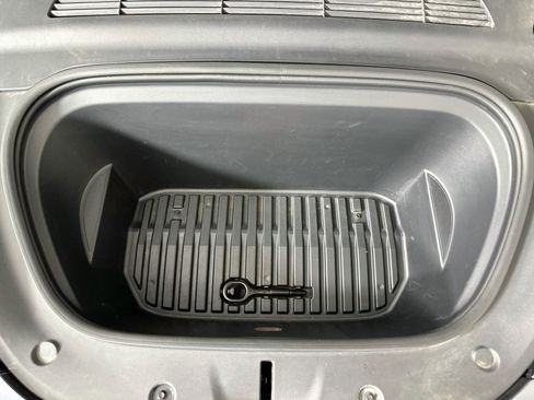 Used 2022 Tesla Model Y Performance AWD/4WD image 31