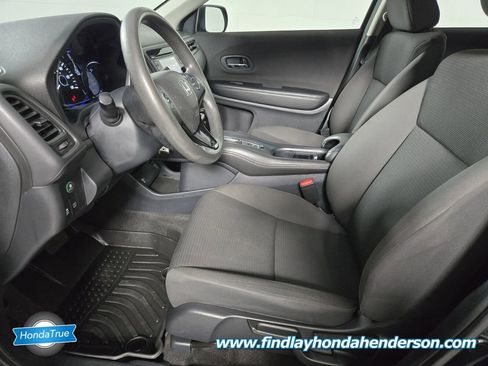 Certified 2021 Honda HR-V LX image 14