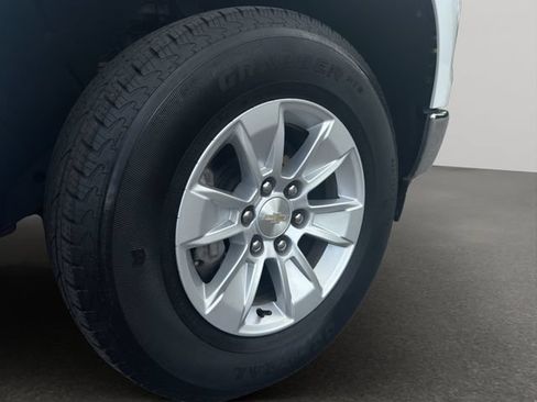 Used 2023 Chevrolet Silverado 1500 LT AWD/4WD image 22
