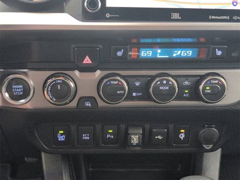 Used 2023 Toyota Tacoma Limited image 16
