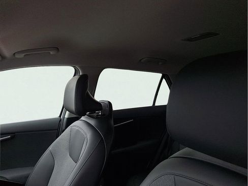 Used 2023 Kia Niro EX w/ EX Cold Weather Package image 15