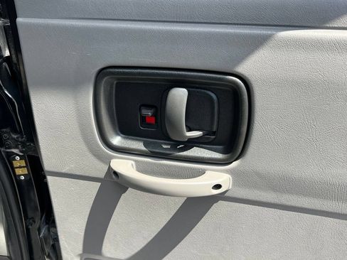 Used 2025 Chevrolet Express 3500 LS RWD image 20