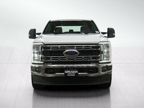 Used 2024 Ford F250 XLT AWD/4WD image 8