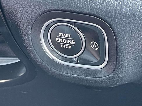 Used 2021 Mercedes-Benz GLS 450 4MATIC image 39