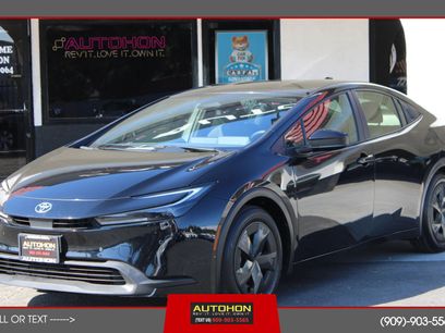 Used 2025 Toyota Prius LE