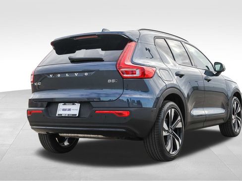 New 2026 Volvo XC40 B5 Ultra w/ Climate Package image 5
