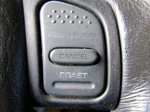 Used 2006 Jeep Wrangler X AWD/4WD image 23