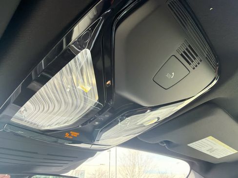 New 2026 BMW X5 xDrive40i w/ M Sport Package AWD/4WD image 39