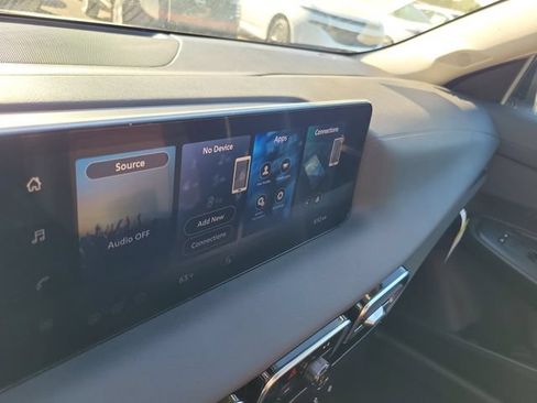 New 2026 Nissan Sentra SR w/ Floor Mat Package FWD image 16