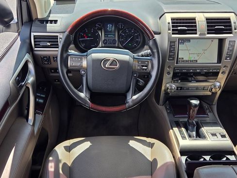Used 2019 Lexus GX 460 Premium AWD/4WD image 7