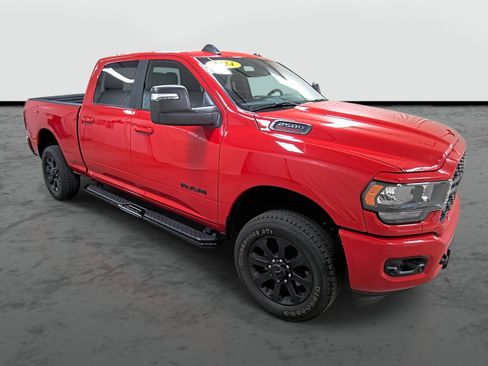 Used 2024 RAM 2500 Big Horn w/ Night Edition AWD/4WD image 5