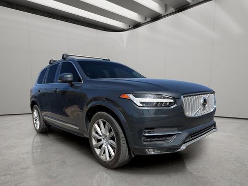 Used 2016 Volvo XC90 T6 Inscription w/ Vision Package image 7