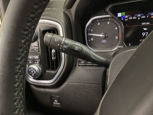 Used 2023 GMC Sierra 3500 Denali w/ Denali Black Diamond Edition image 22