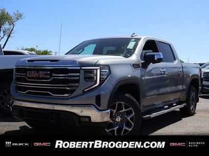 New 2026 GMC Sierra 1500 SLT w/ SLT Premium Plus Package