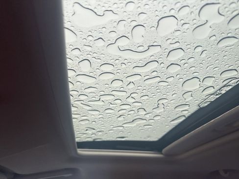 Used 2020 Ford EcoSport Titanium image 16