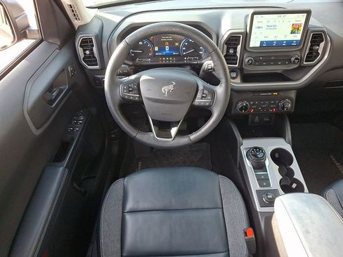 Used 2023 Ford Bronco Sport Outer Banks w/ Tech Package AWD/4WD image 11