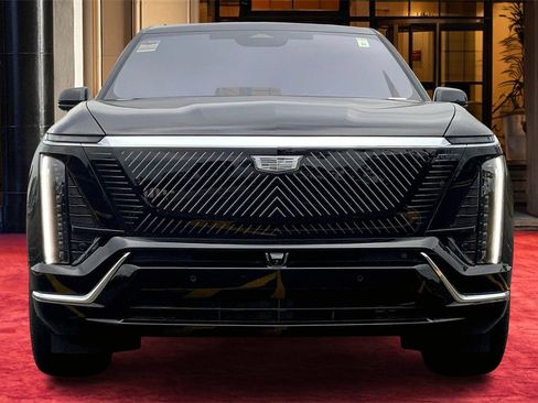 New 2026 Cadillac Vistiq Premium Luxury image 3