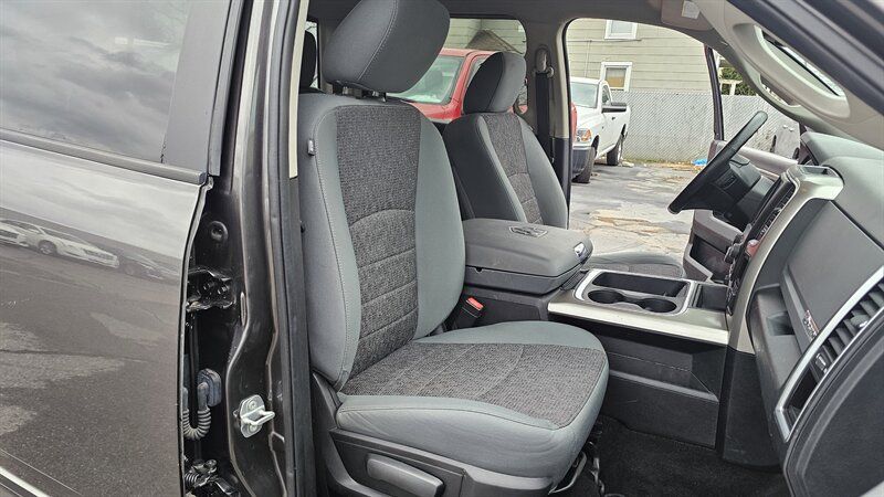 Used 2018 RAM 1500 Big Horn AWD/4WD image 31