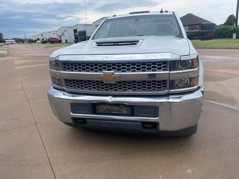 Used 2019 Chevrolet Silverado 3500 W/T w/ WT Convenience Package AWD/4WD image 2