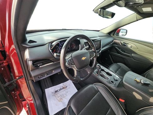 Used 2022 Chevrolet Traverse Premier AWD/4WD image 25