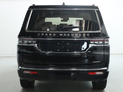 Used 2024 Jeep Grand Wagoneer Series III w/ HD Trailer Tow Package AWD/4WD image 48